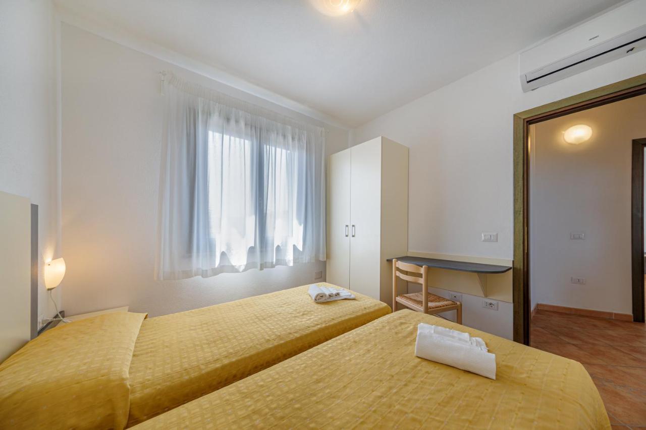 Residenza Le Farfalle Aparthotel Tergu Buitenkant foto